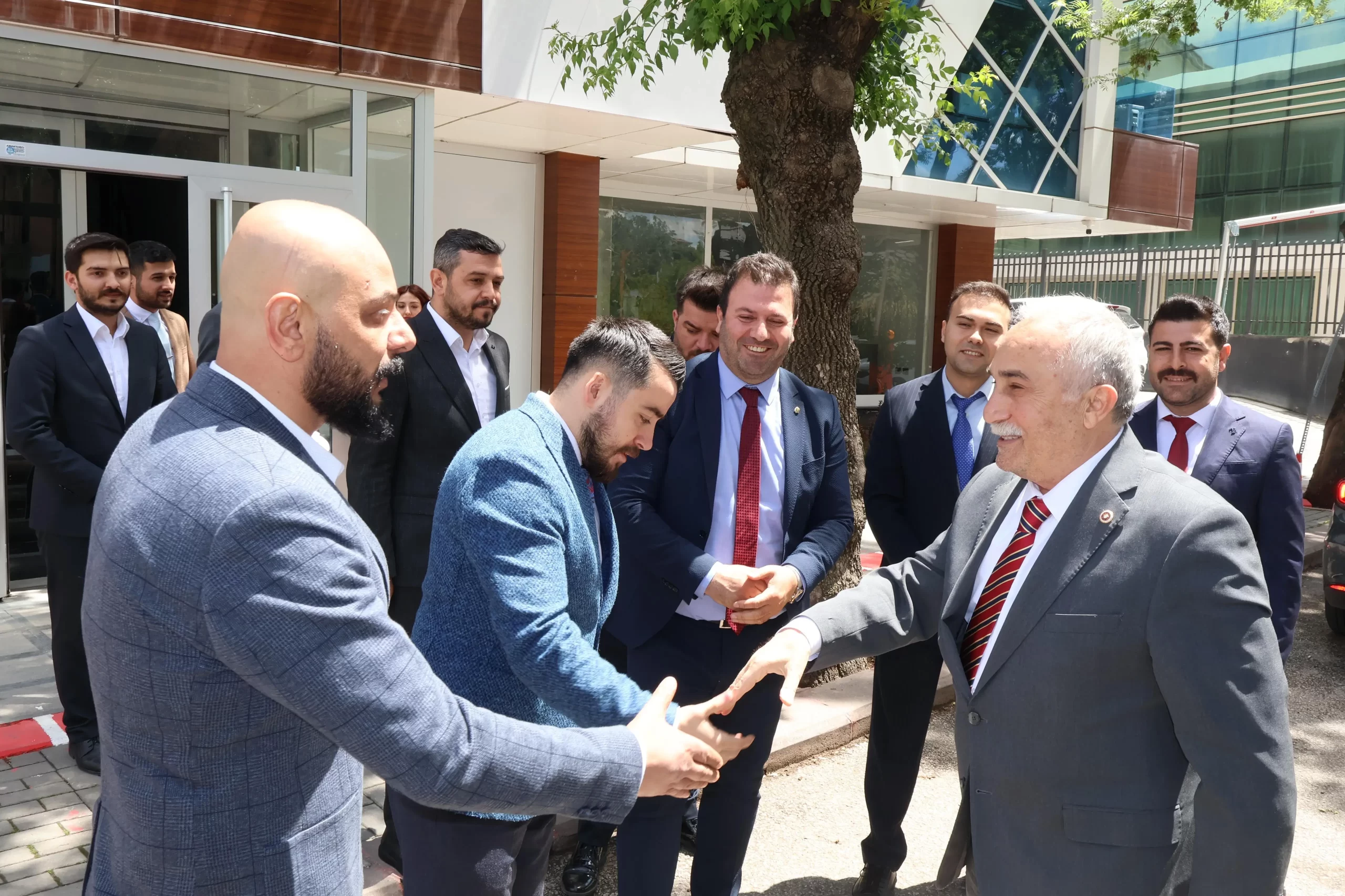 Gıda Tarım, Hayvancılık Bakanı ve aynı zamanda Ankara Milletvekili Genel Merkezimizi ziyaret etti