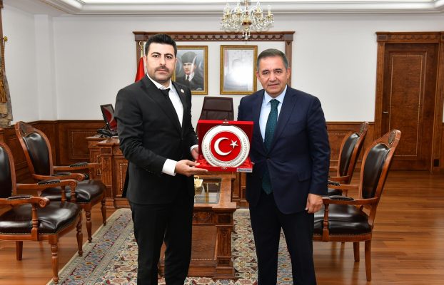 Genel Başkanı Osman Kaya ve beraberindeki heyet, Kırşehir Valisi Hüdayar Mete BUHARA’ya ziyarette bulundu